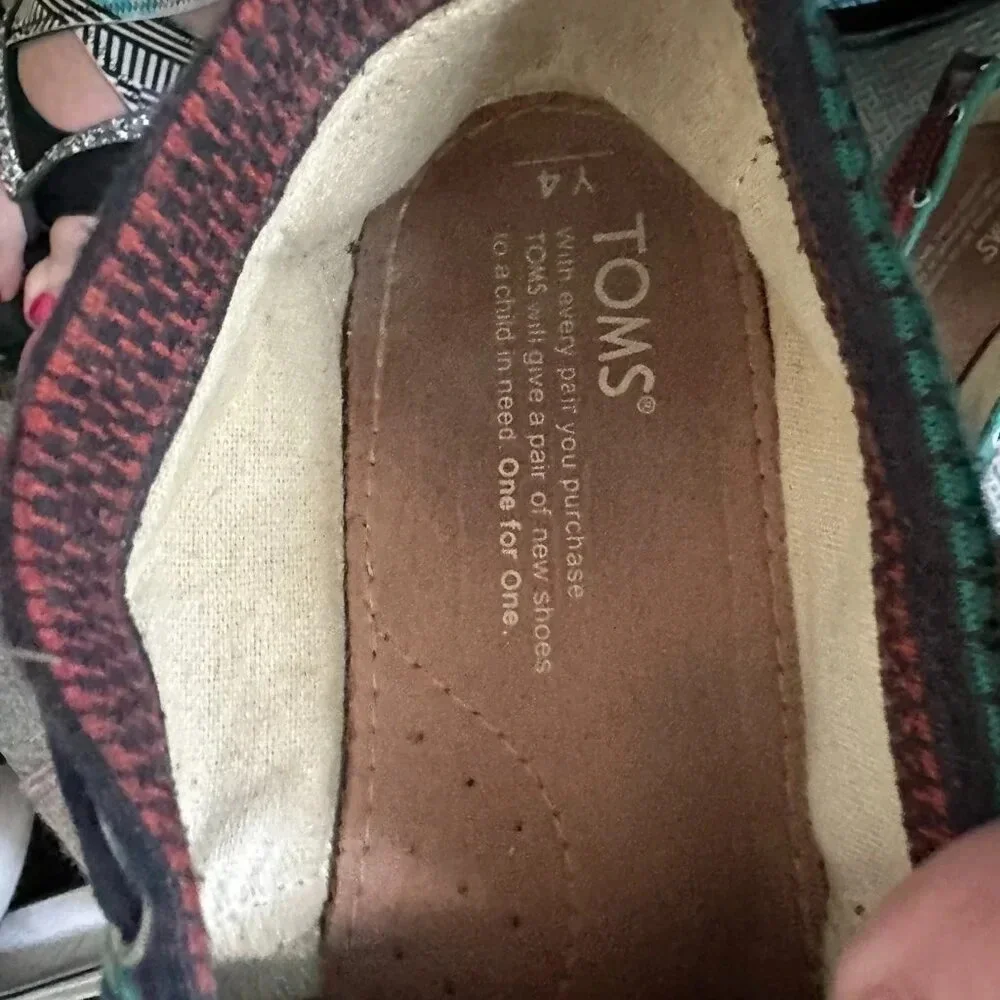 Toms Slip on Canvas Boat Shoes Big Kids Size 4Y